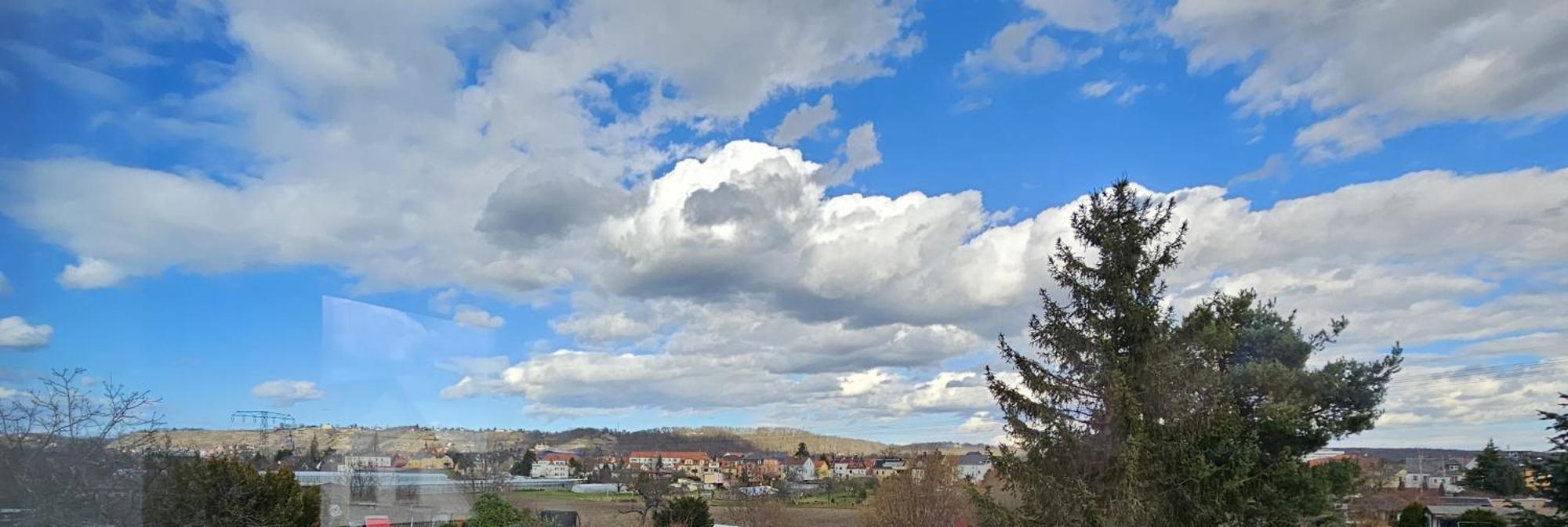 Sehr Schoenes Und Grosses Haus In Dresden - Partys Und Andere Feierlichkeiten Sind Wegen Eventueller Laermbelaestigung Nicht Gestattet ภายนอก รูปภาพ