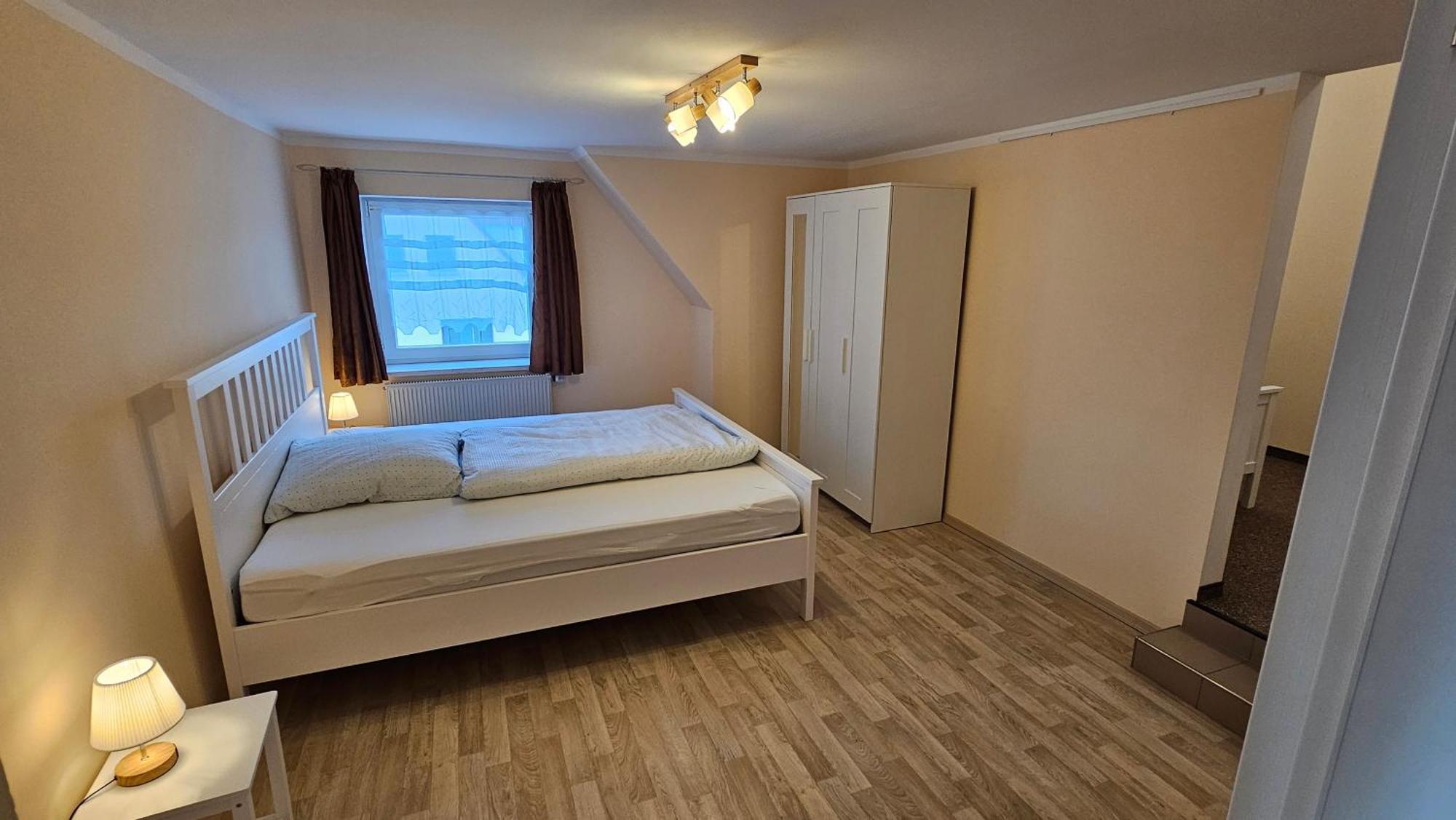 Sehr Schoenes Und Grosses Haus In Dresden - Partys Und Andere Feierlichkeiten Sind Wegen Eventueller Laermbelaestigung Nicht Gestattet ภายนอก รูปภาพ